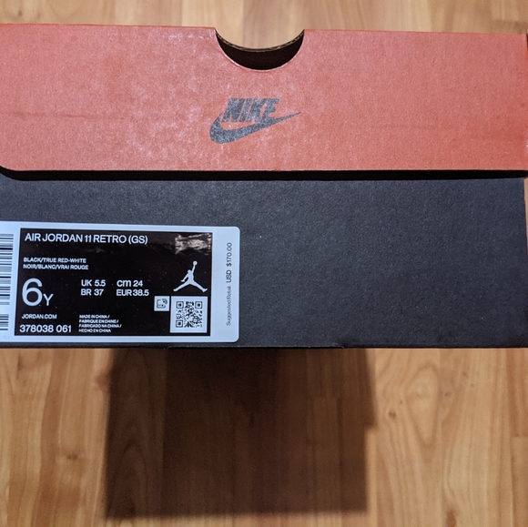 Jordan Retro 11 Bred - Picture 9 of 12